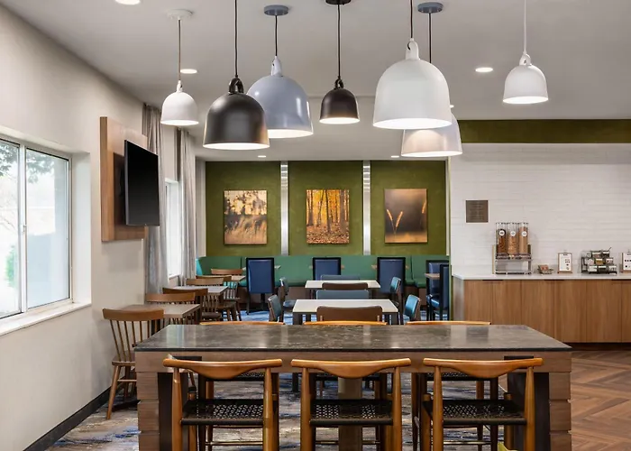 Top-rated Burnsville Hotels for Every Traveler