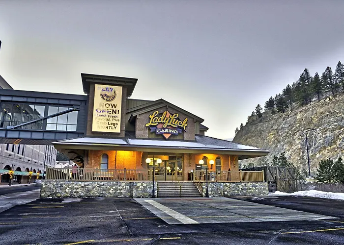 Top Black Hawk Hotels with Jacuzzi In-Room
