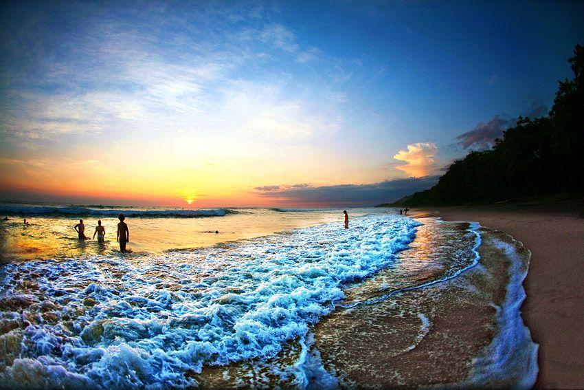 Playa Santa Teresa è un’ottima destinazione per il surf © N K / Shutterstock